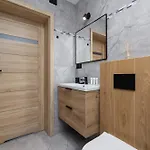 With Mountain View Hrube Wyzne In With Parking & Air Conditioning By Renters * 자코파네