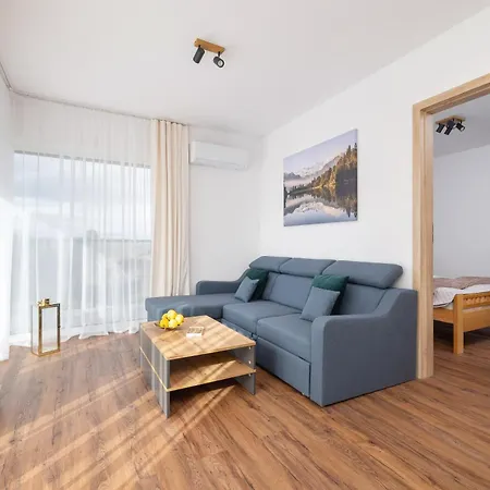 Διαμέρισμα With Mountain View Hrube Wyzne In With Parking & Air Conditioning By Renters *