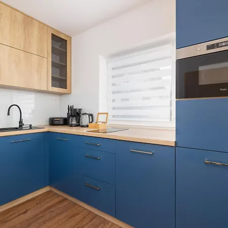 Διαμέρισμα With Mountain View Hrube Wyzne In With Parking & Air Conditioning By Renters