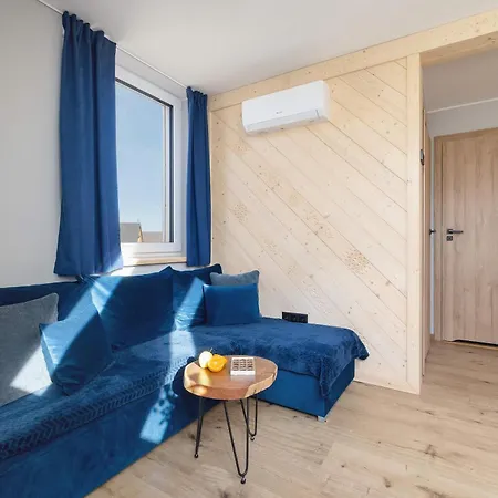 With Mountain View Hrube Wyzne In With Parking & Air Conditioning By Renters Διαμέρισμα