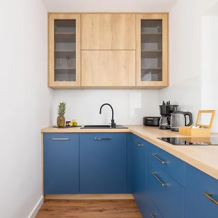 아파트 With Mountain View Hrube Wyzne In With Parking & Air Conditioning By Renters *