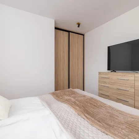 With Mountain View Hrube Wyzne In With Parking & Air Conditioning By Renters Διαμέρισμα Ζακοπάνε